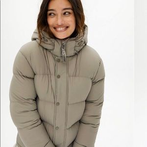 Aritzia TNA Super Puff Modern Taupe